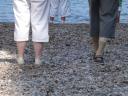 Scheiß Kleidung. Und dann noch meinen im Weg stehen zu müssen